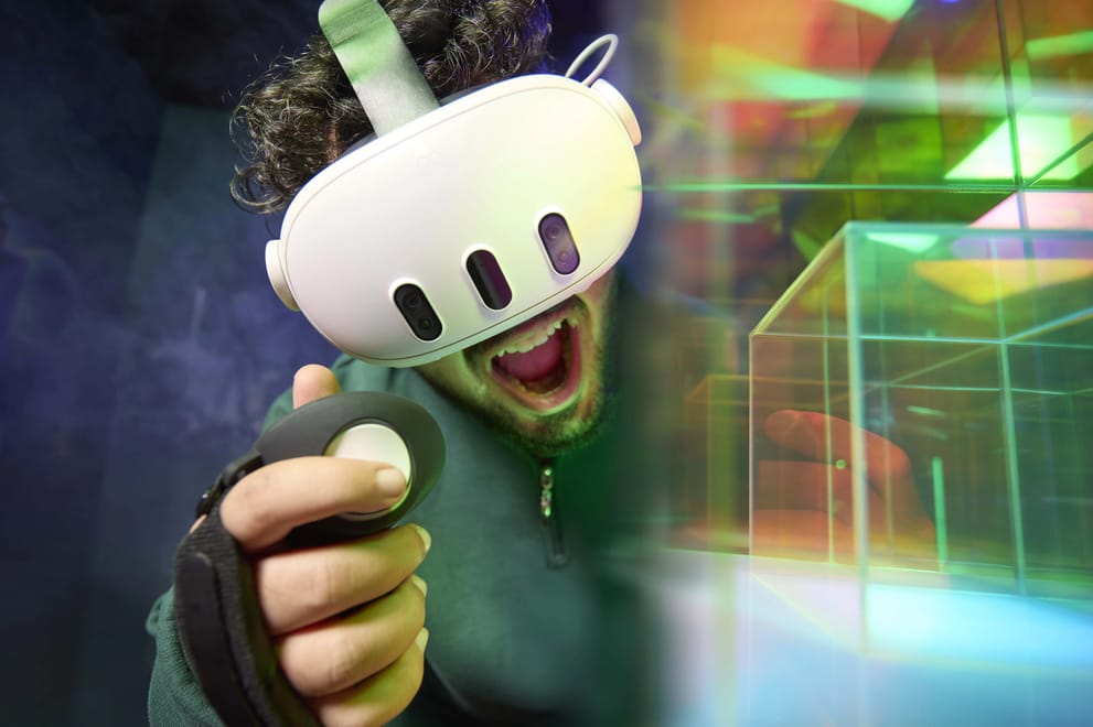 Man using a VR headset at home on a Salam high-speed data Boost package in Saudi Arabia